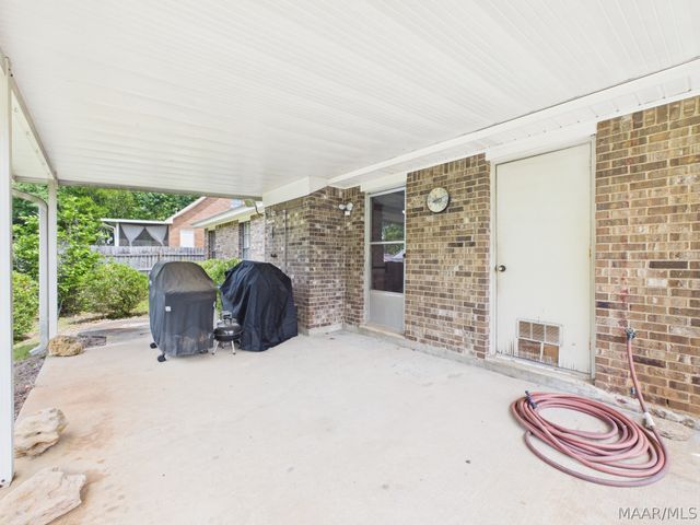1814 Jenny Drive, Prattville, AL 36066