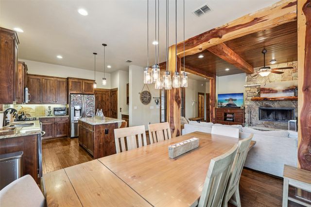 7229 Trident LN, Jonestown, TX 78645