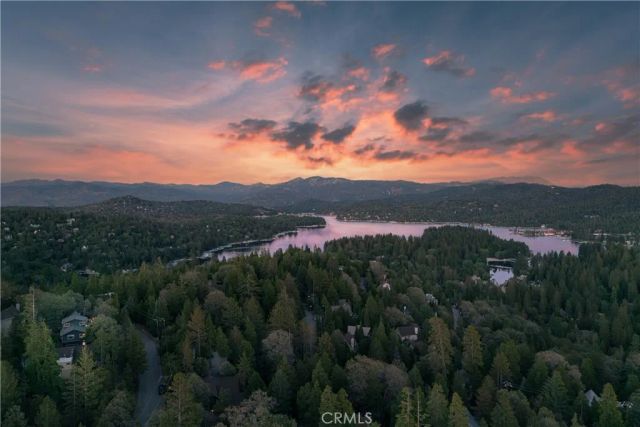 788 Crown, Lake Arrowhead, CA 92352