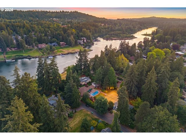 2701 Se COOKE Rd, Milwaukie, OR 97267