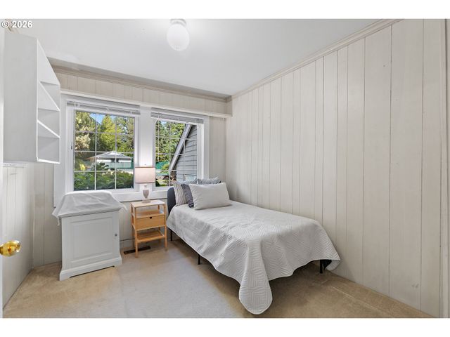 2701 Se COOKE Rd, Milwaukie, OR 97267