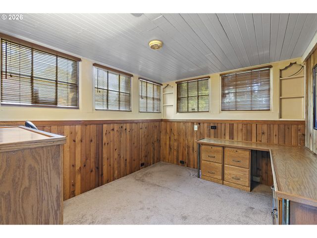 2701 Se COOKE Rd, Milwaukie, OR 97267