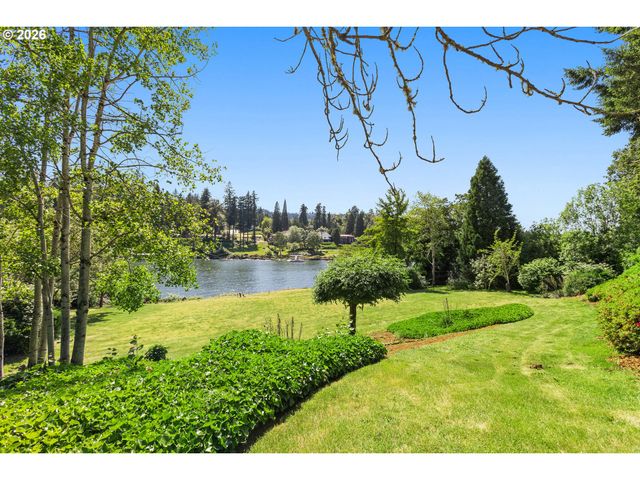 2701 Se COOKE Rd, Milwaukie, OR 97267