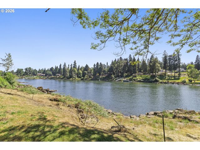 2701 Se COOKE Rd, Milwaukie, OR 97267