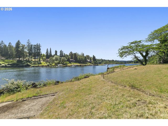2701 Se COOKE Rd, Milwaukie, OR 97267
