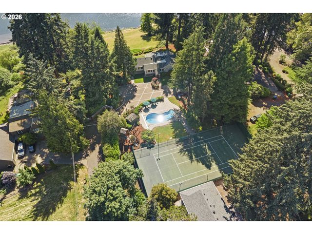 2701 Se COOKE Rd, Milwaukie, OR 97267