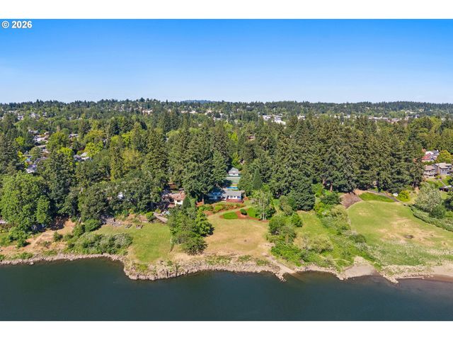 2701 Se COOKE Rd, Milwaukie, OR 97267