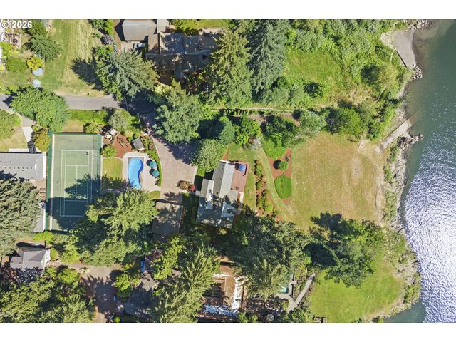 2701 Se COOKE Rd, Milwaukie, OR 97267