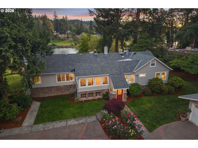 2701 Se COOKE Rd, Milwaukie, OR 97267