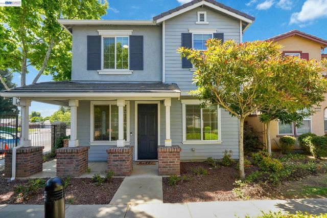 2930 Kobio Dr, Concord, CA 94519