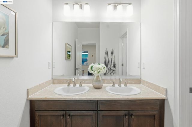 2930 Kobio Dr, Concord, CA 94519