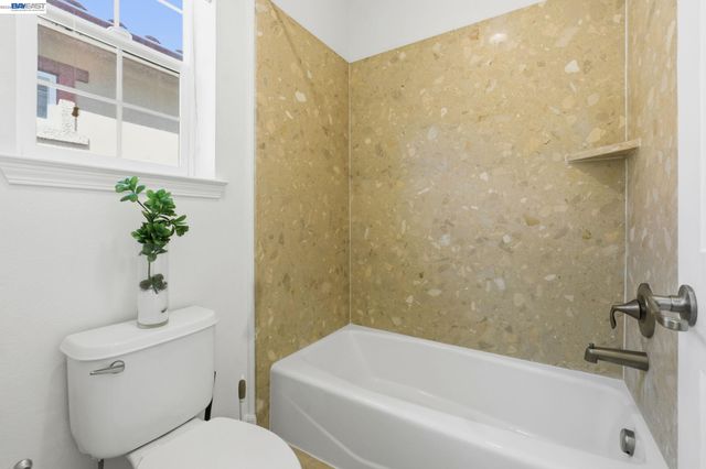 2930 Kobio Dr, Concord, CA 94519
