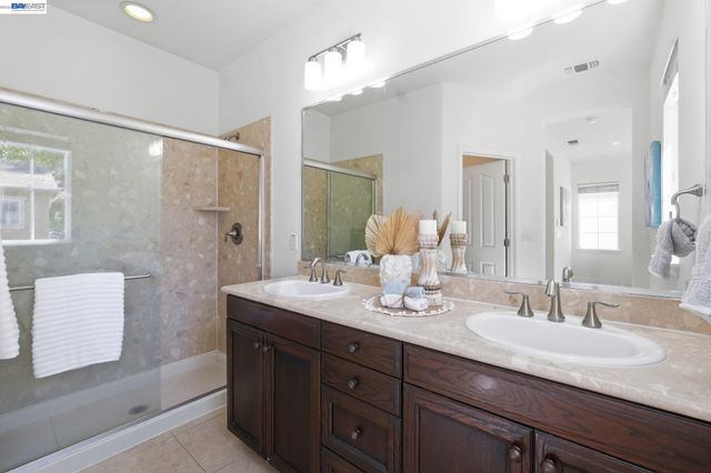 2930 Kobio Dr, Concord, CA 94519
