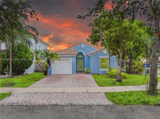 2075 SE 15th St, Homestead, FL 33035