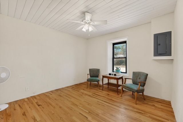 458 County Road 1, Hernandez, NM 87532