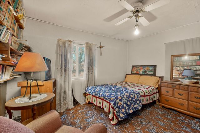 458 County Road 1, Hernandez, NM 87532