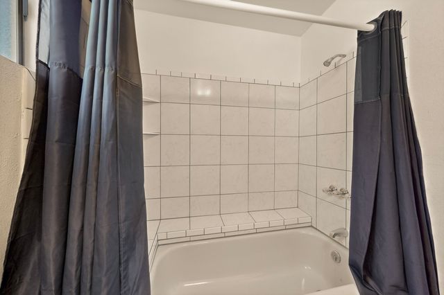 458 County Road 1, Hernandez, NM 87532