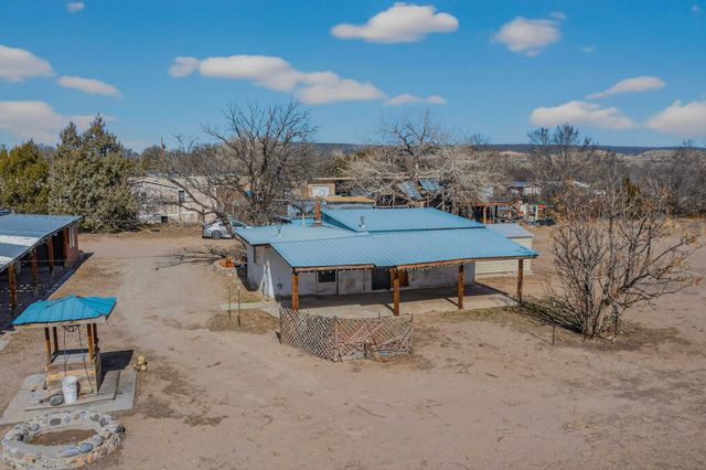 458 County Road 1, Hernandez, NM 87532
