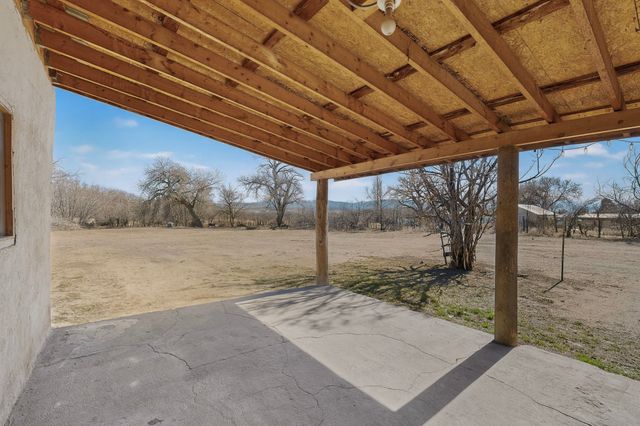 458 County Road 1, Hernandez, NM 87532