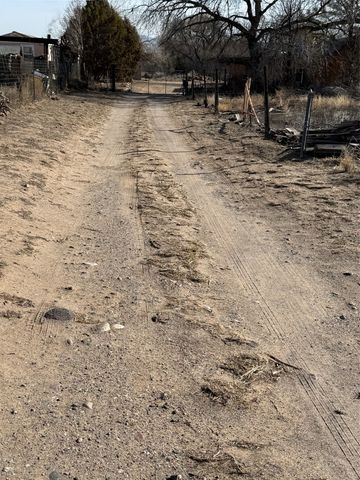 458 County Road 1, Hernandez, NM 87532