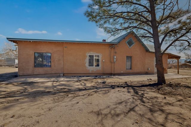 458 County Road 1, Hernandez, NM 87532