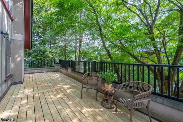 16 Upper Mountain Ave, Montclair Twp., NJ 07042