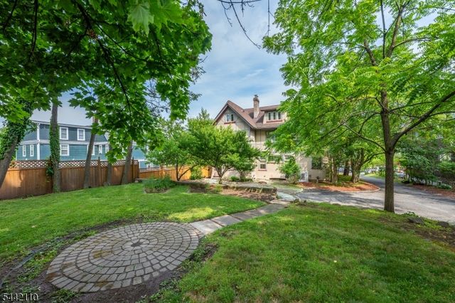 16 Upper Mountain Ave, Montclair Twp., NJ 07042
