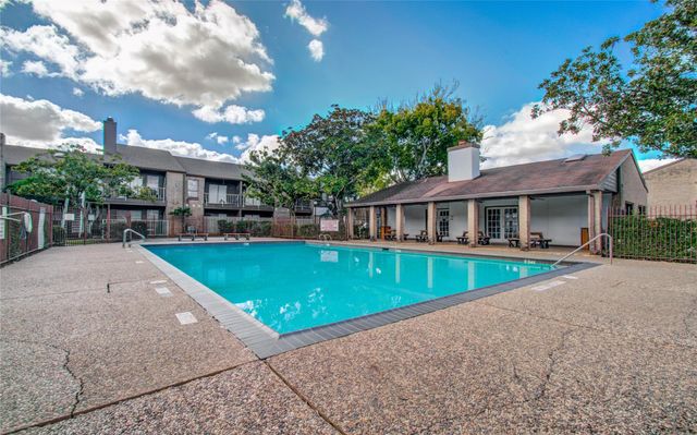 6633 W Airport Boulevard 1008, Houston, TX 77035