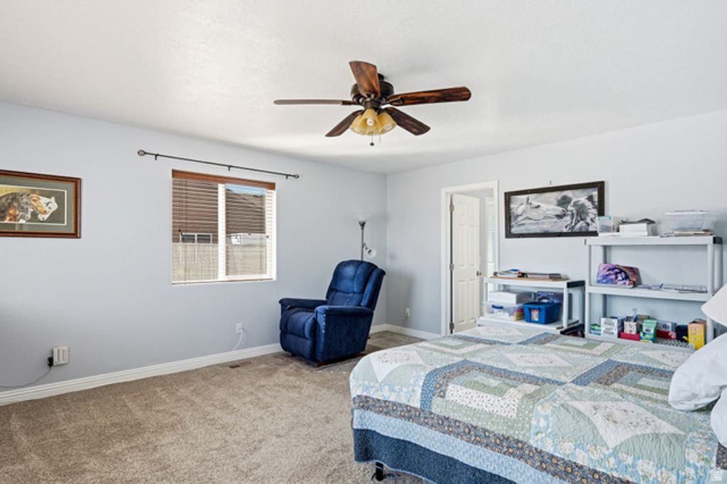 Image 17 of property listing at 5222 N TOMAHAWK DR, Enoch, UT 84721