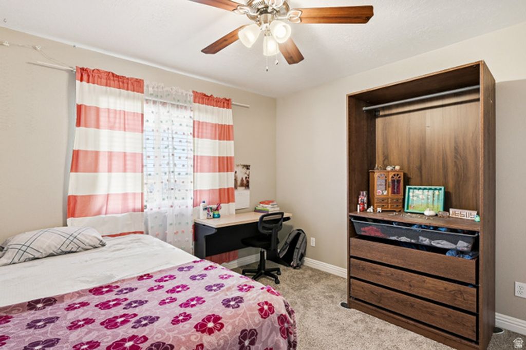 Image 25 of property listing at 5222 N TOMAHAWK DR, Enoch, UT 84721