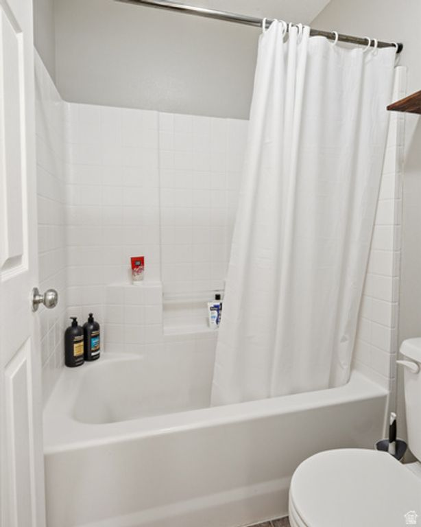 Image 30 of property listing at 5222 N TOMAHAWK DR, Enoch, UT 84721