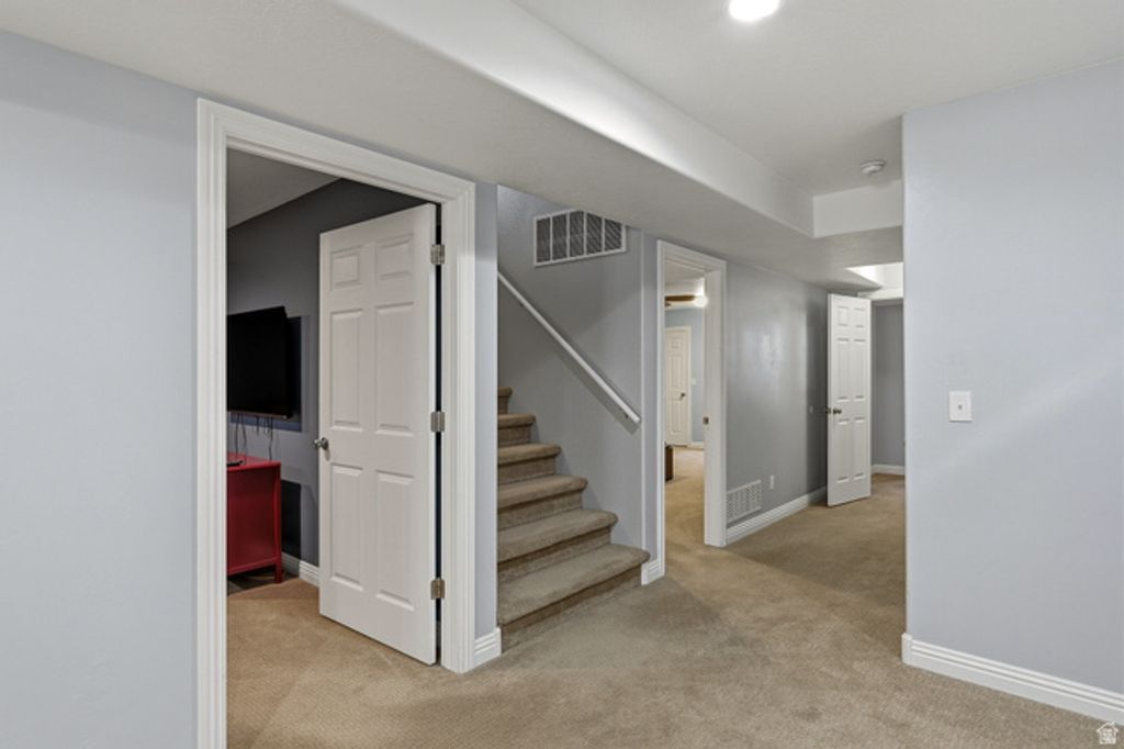 Image 34 of property listing at 5222 N TOMAHAWK DR, Enoch, UT 84721