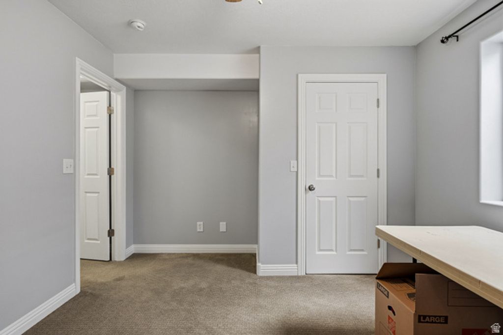 Image 45 of property listing at 5222 N TOMAHAWK DR, Enoch, UT 84721