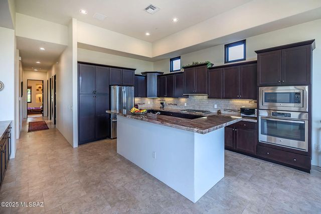 12654 N Vistoso View Place, Oro Valley, AZ 85755