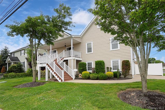 370 Rider Avenue, Patchogue, NY 11772