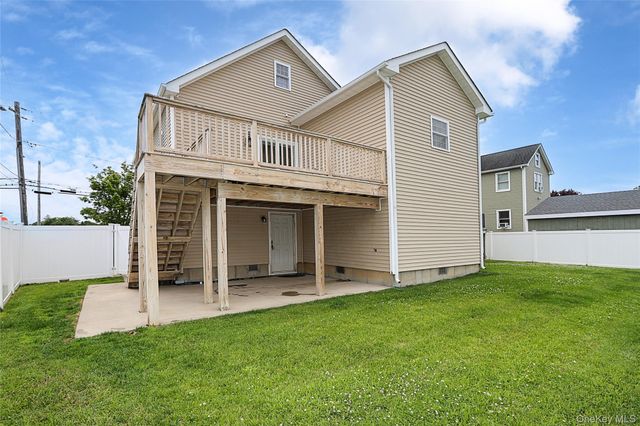 370 Rider Avenue, Patchogue, NY 11772