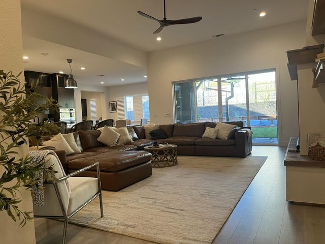 3078 Orange Grove Ter, Lincoln, CA 95648