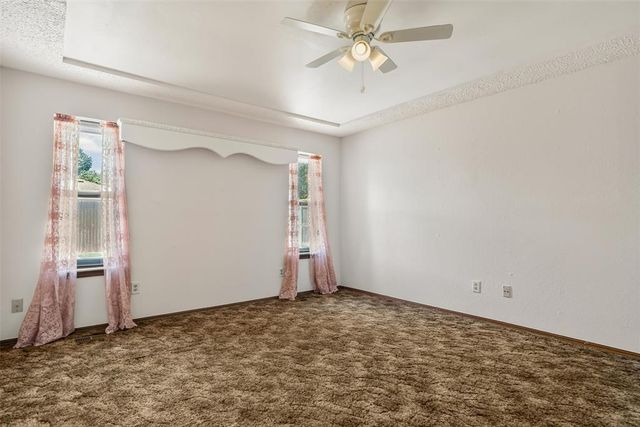 25 Corona Drive, Oklahoma City, OK 73149
