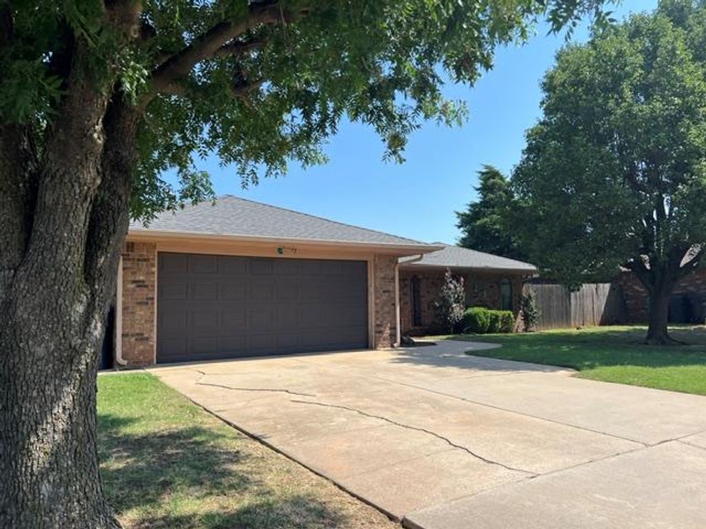 25 Corona Drive, Oklahoma City, OK 73149