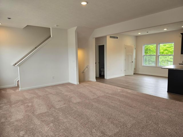 5598 Village Channel Drive, Canal Winchester, OH 43110