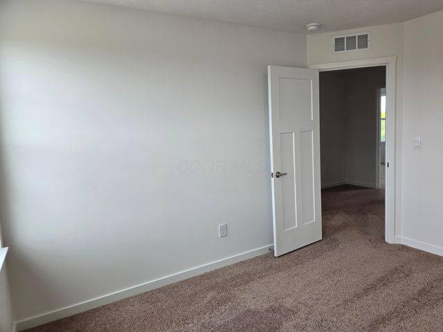 5598 Village Channel Drive, Canal Winchester, OH 43110