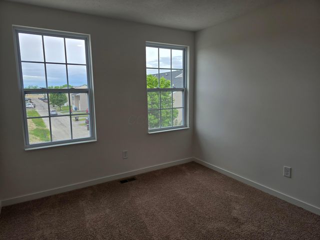 5598 Village Channel Drive, Canal Winchester, OH 43110