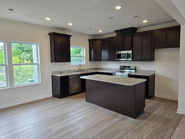 5598 Village Channel Drive, Canal Winchester, OH 43110