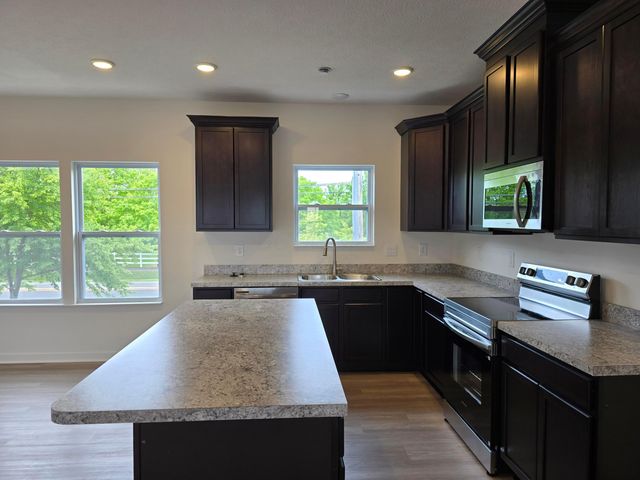5598 Village Channel Drive, Canal Winchester, OH 43110