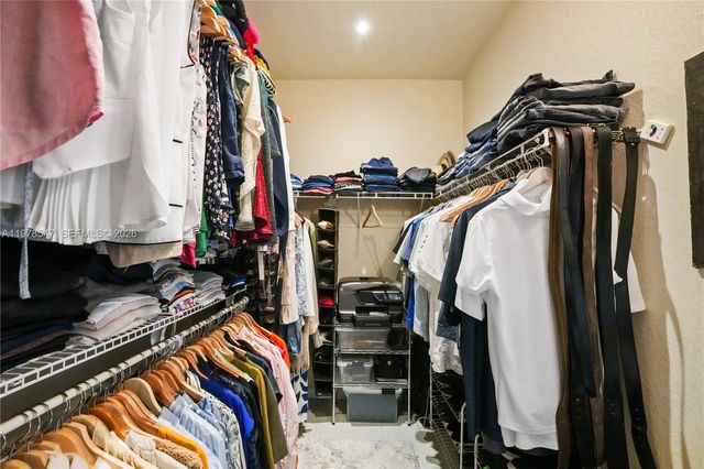 9127 SW 171st Ct, Miami, FL 33196