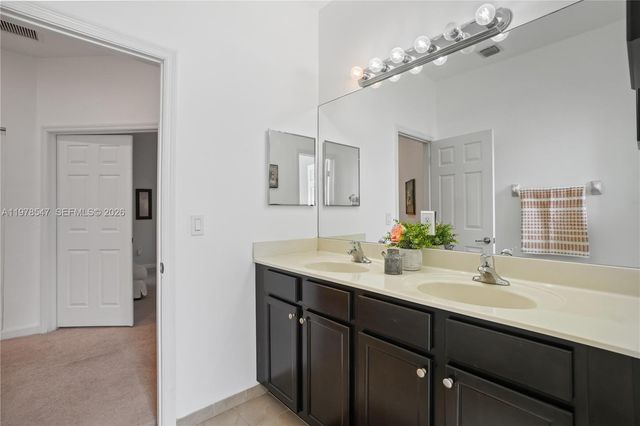 9127 SW 171st Ct, Miami, FL 33196