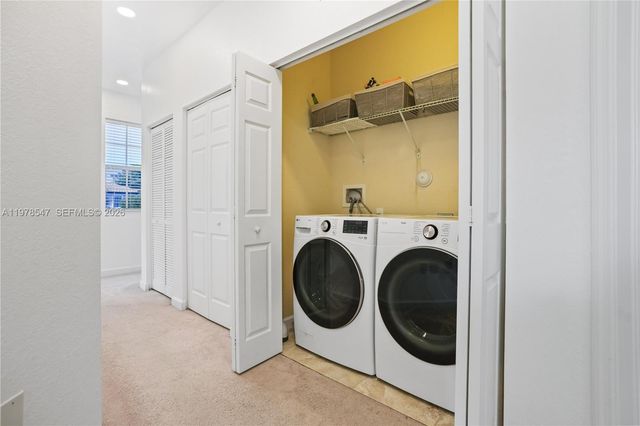 9127 SW 171st Ct, Miami, FL 33196