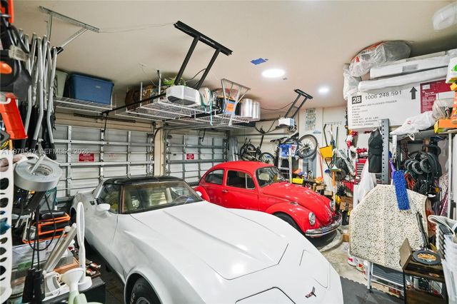 9127 SW 171st Ct, Miami, FL 33196