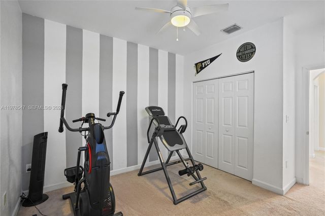 9127 SW 171st Ct, Miami, FL 33196