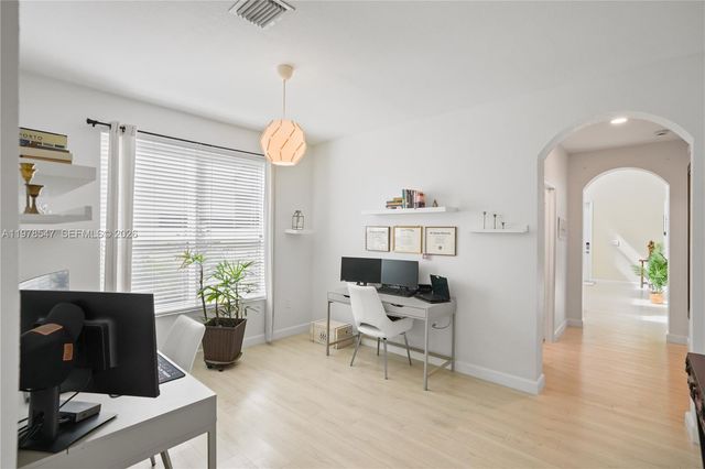 9127 SW 171st Ct, Miami, FL 33196